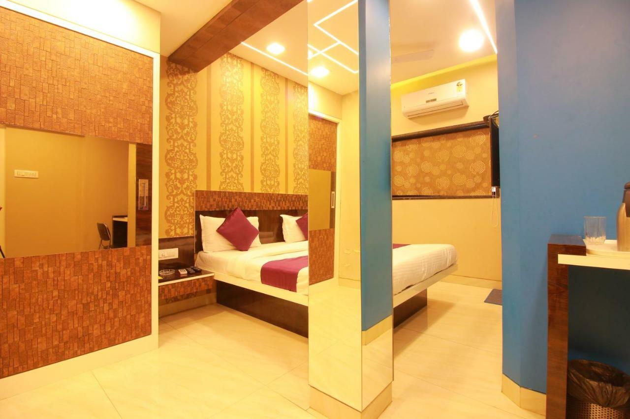 Hotel Modern Mumbai  Buitenkant foto
